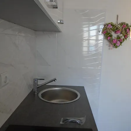 Apartment Selman